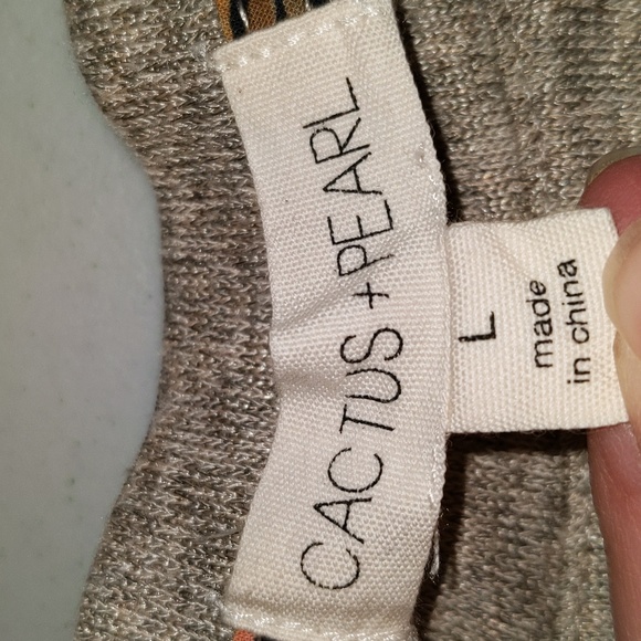 Cactus + Pearl Women's Size L Butterfly Print Short Sleeve T Shirt - Picture 9 of 11